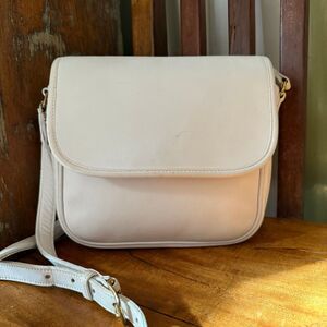 Vintage Coach Tailored Pouch Bone White Leather Crossbody Bag – 1990 NYC Made
